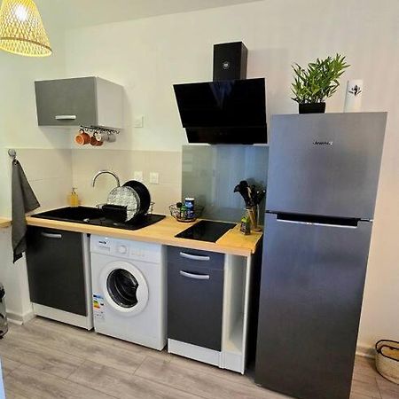 Elegant Studio Les Tourtereaux Saint-Denis Bagian luar foto